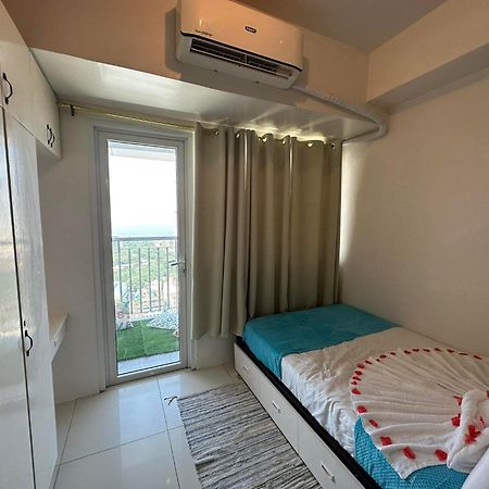 Green Residences Staycation By Pbyy Manila Bagian luar foto