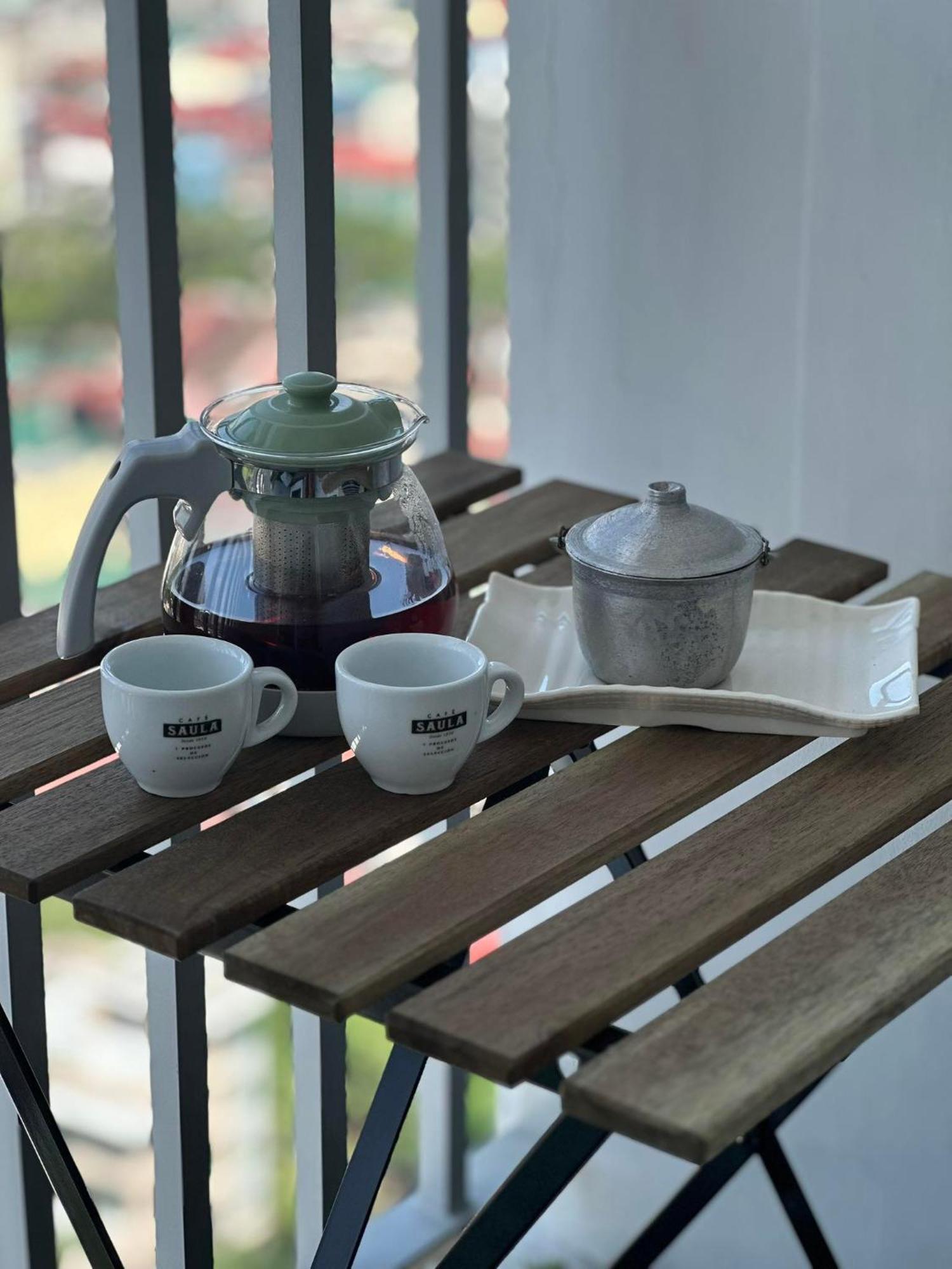 Green Residences Staycation By Pbyy Manila Bagian luar foto