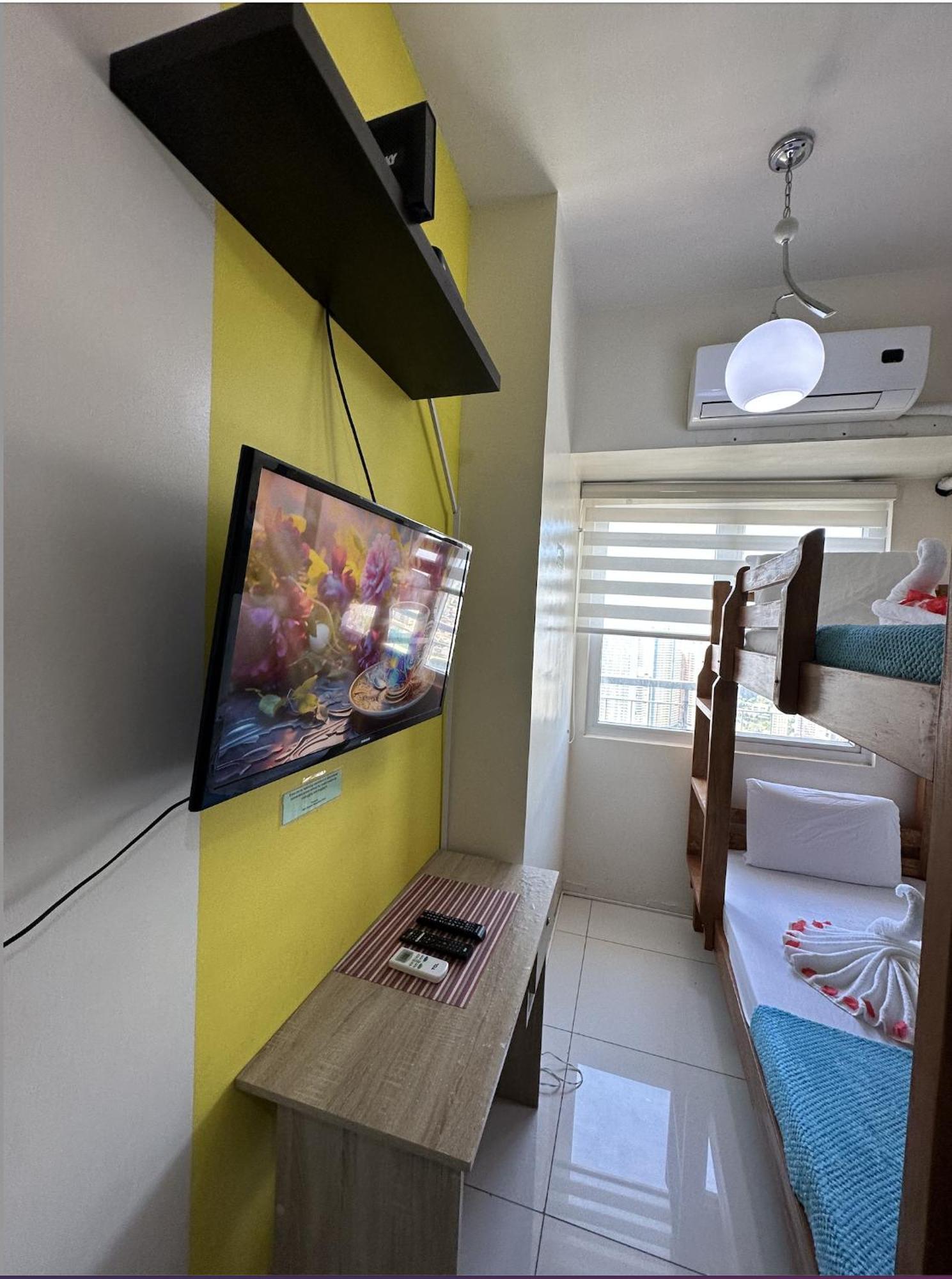 Green Residences Staycation By Pbyy Manila Bagian luar foto