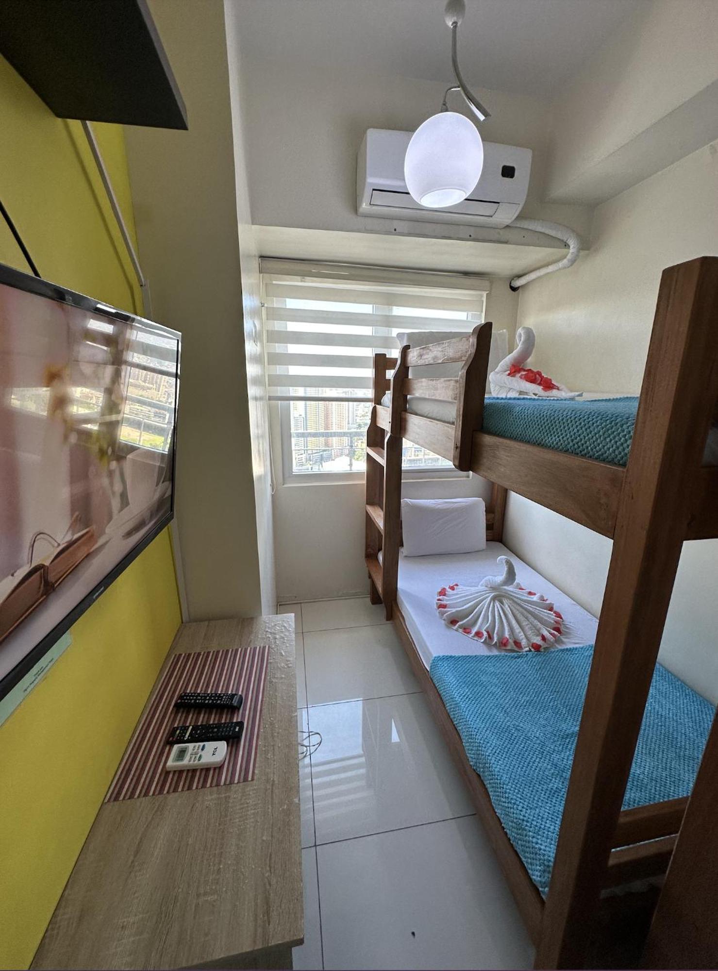 Green Residences Staycation By Pbyy Manila Bagian luar foto